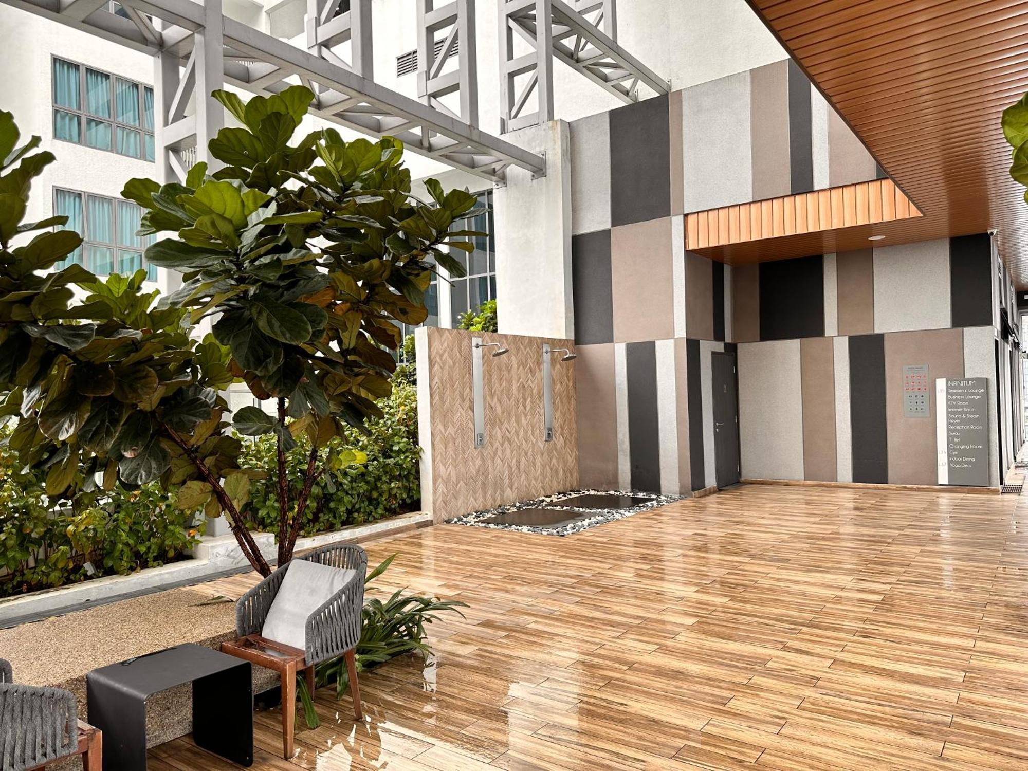 The Luxe Suites Klcc By Cozy Stay Kuala Lumpur Exterior foto